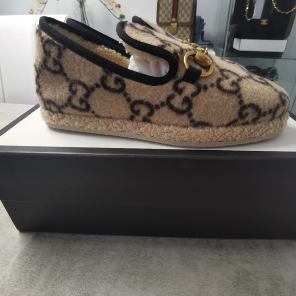💯% Authentic Gucci shoes Size 34 Fit 35.5 - Picture 7 of 10